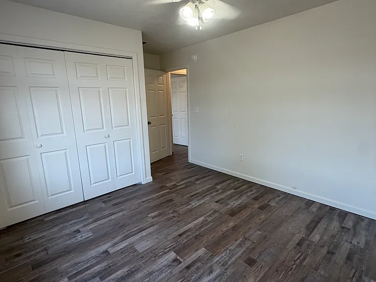 1417 W Rockcrest Dr — Photo 7