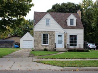 233 S State St, Sparta, MI 49345