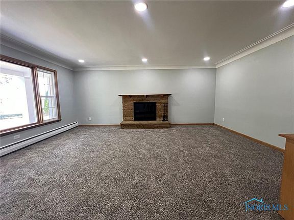 5th image of 901 Meadowview Ln