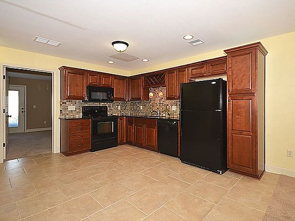2nd image of 13685 Chinkapin Cir