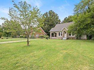 1256 Norwood St SW, Lenoir, NC 28645