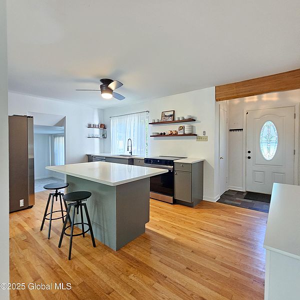 2nd image of 7 Velina Drive