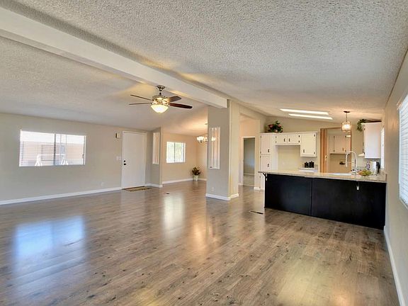 3rd image of 25156 E Posey Dr