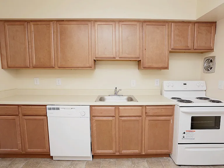 Mount Vernon Apartments — Photo 11
