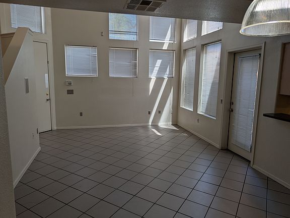 5th image of 1445 E Broadway Rd Unit 122