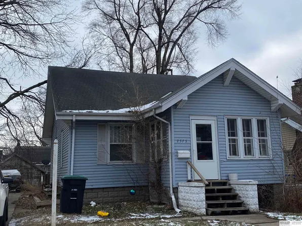 2573 Whitmore St, Omaha, NE 68112