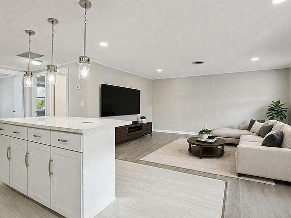 2nd image of 1018 Osprey Ct