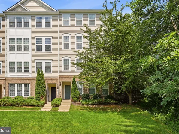 14848 Mason Creek Cir, Woodbridge, VA 22191