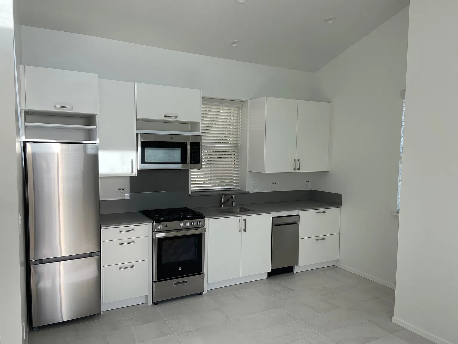 1 bed, 500 sqft, $2,675 — Photo 4