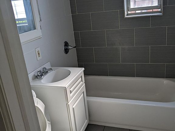 4th image of 91-34 195th St #1F