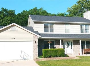 2219 Castlegate Dr, Imperial, MO 63052