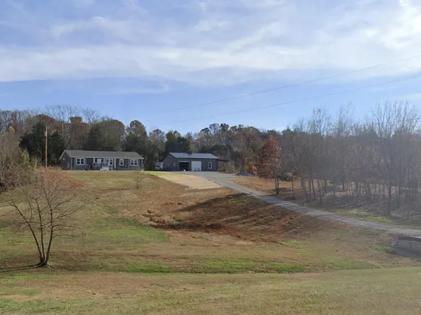 1500 E Fork Rd, Greeneville, TN 37743