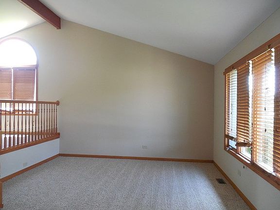2nd image of 1372 Eagle Bluff Dr