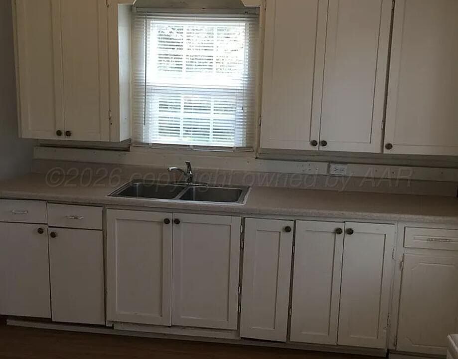 2nd image of 1608 S Pierce St