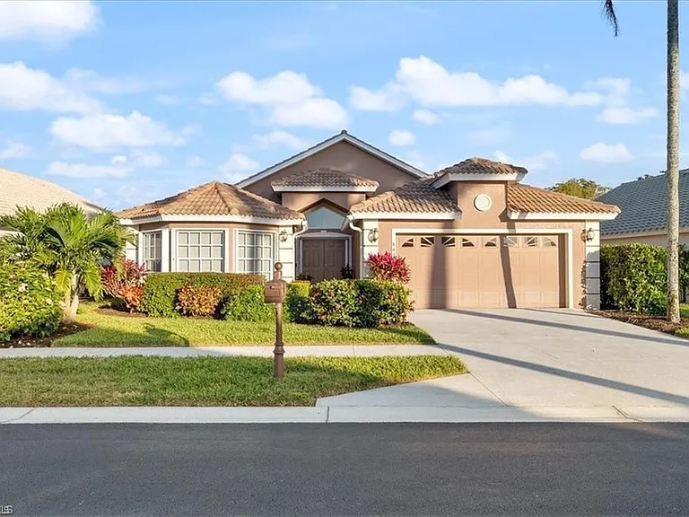 8432 Indian Wells Way — Photo 25