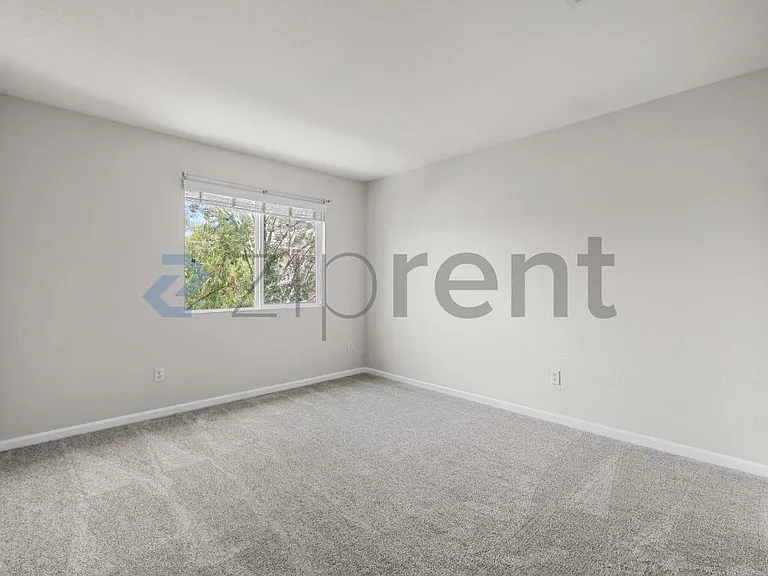1000 Morning Glory Way — Photo 20