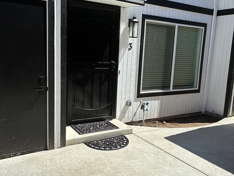 1240 S School St #1 — Photo 21