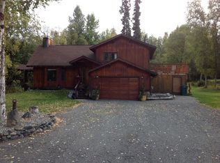 21627 Woodcliff Dr, Chugiak, AK 99567