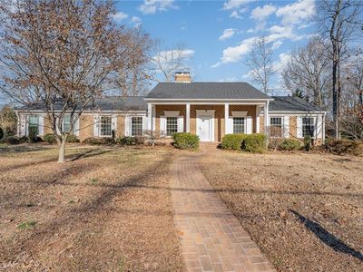 16 Devonshire Dr, Greensboro, NC, 27410