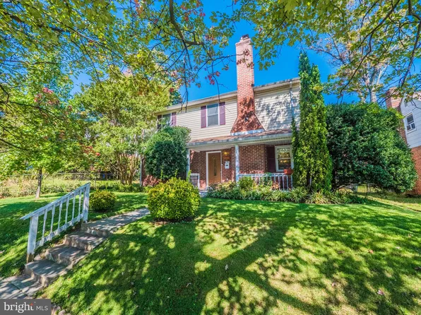 1719 Brisbane St, Silver Spring, MD 20902