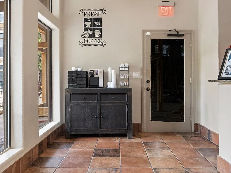 Waters Edge Apartments in Georgetown, TX