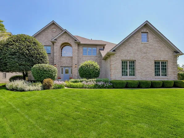 3940 Highknob Cir, Naperville, IL 60564