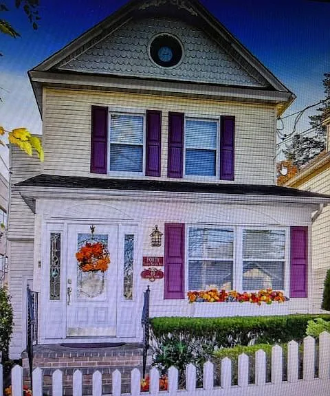 40 S Bayles Ave #UPPER — Photo 1