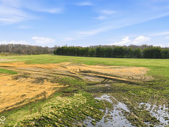 3rd image of 7615 Fayette Rd