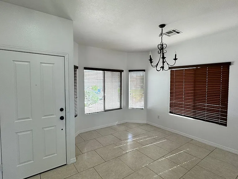 1013 Malibu Sands Ave — Photo 5