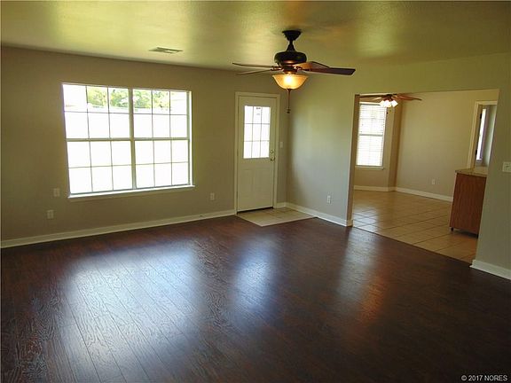 5th image of 510 NW 8th St