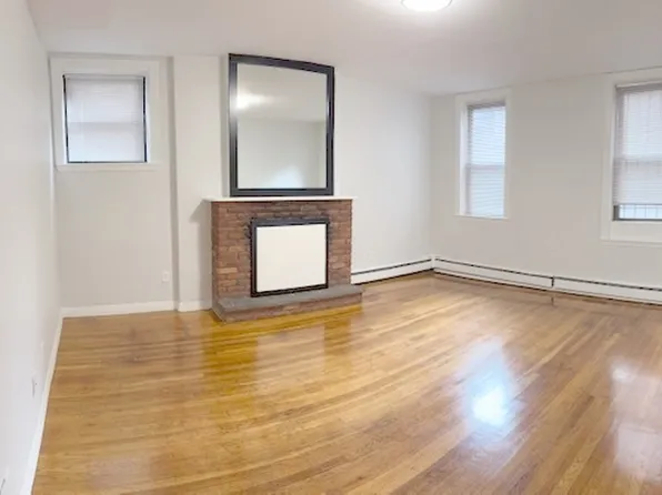49 Gloucester St, Boston, MA