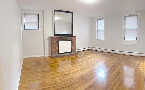 49 Gloucester St #3 Photo 1