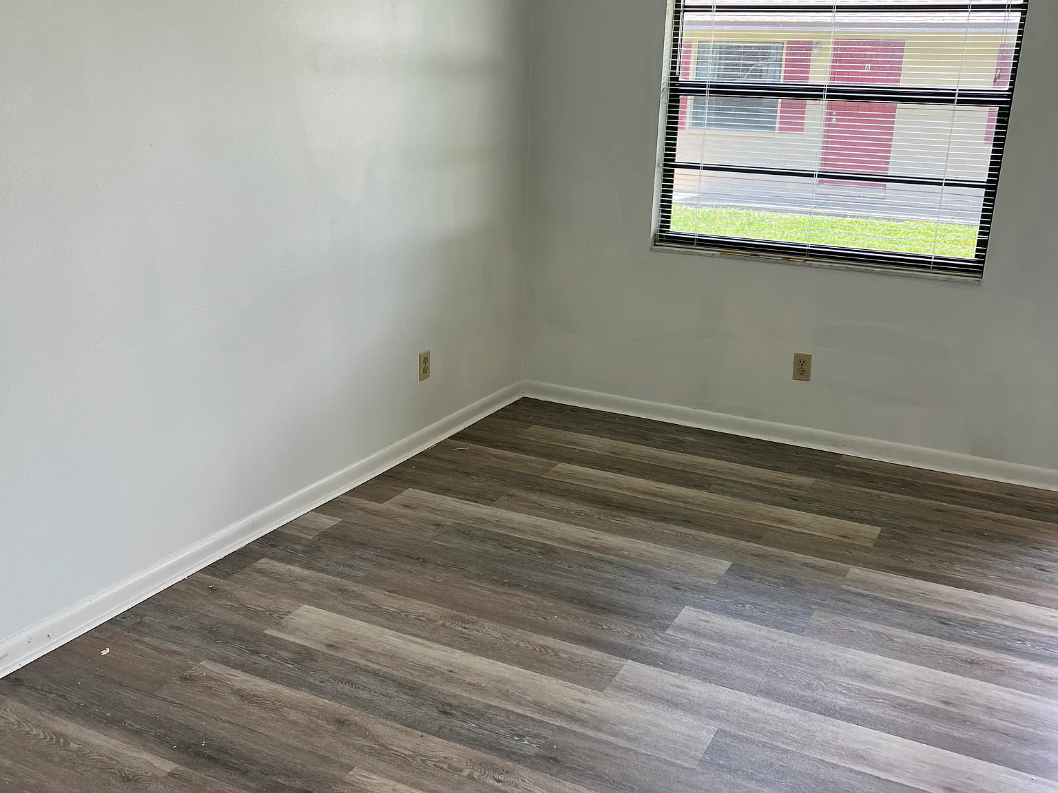2 bed, 750 sqft, $1,800 — Photo 4