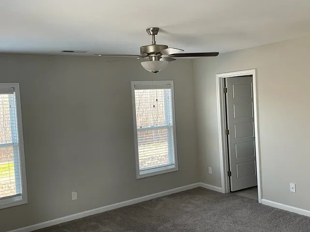 208 Gretzky Pkwy — Photo 7