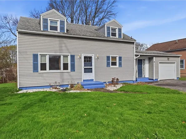 577 Fetzner Rd, Rochester, NY 14626