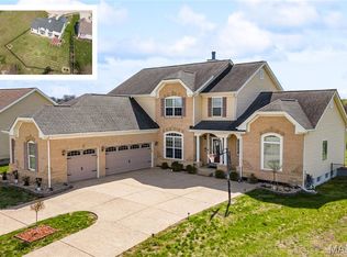 3458 Chippewa Dr, Shiloh, IL 62221