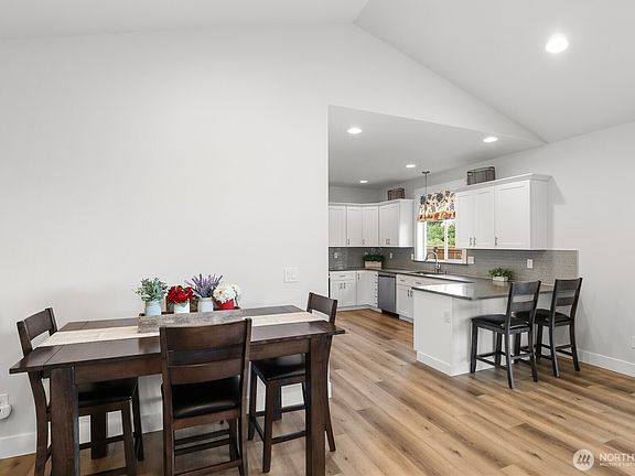 5th image of 10135 Albany Park Lane SW