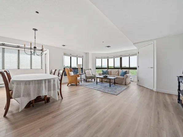 200 Burkhall St Unit 608, Weymouth, MA 02190