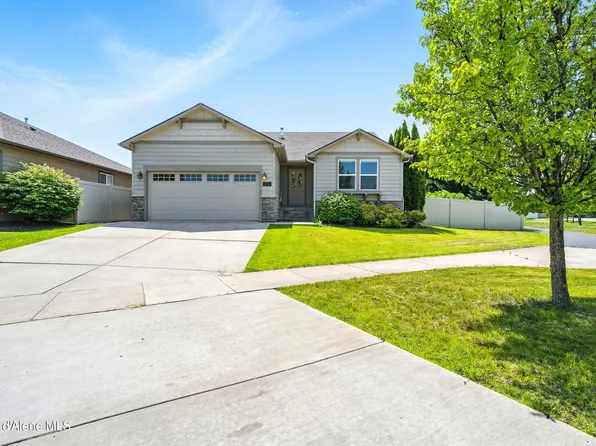 1254 E Bogie Dr, Post Falls, ID 83854