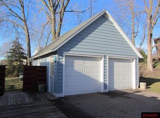 424 W Jackson St, Saint Peter, MN 56082