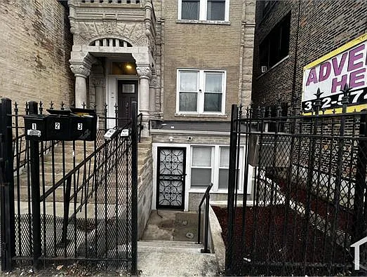 1307 S Kedzie Ave — Photo 19