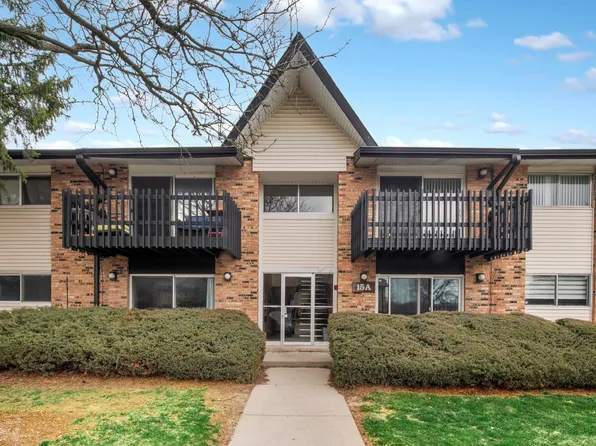15A Kingery Quarter APT 203, Willowbrook, IL 60527