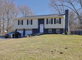 3950 Randolph Ln, Cincinnati, OH 45245