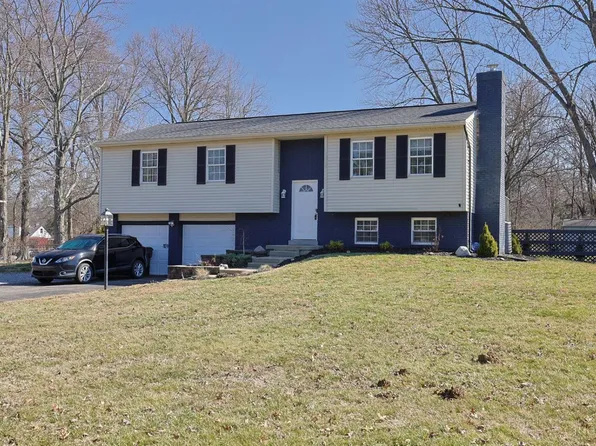 3950 Randolph Ln, Cincinnati, OH 45245