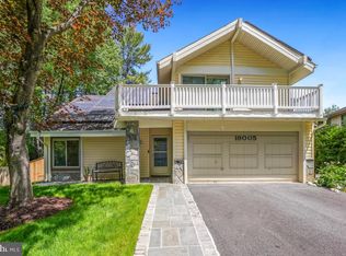 19005 Harkness Ln, Gaithersburg, MD 20879