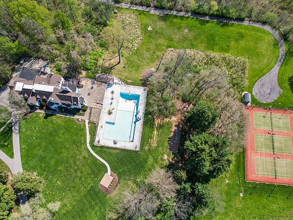 4th image of 0 N Berkshire Ln