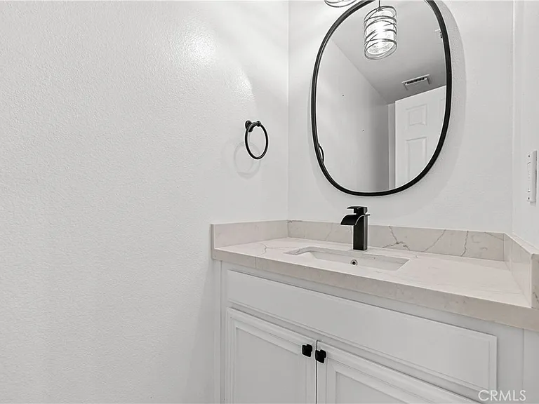 1630 S Bentley Ave #103 — Photo 4