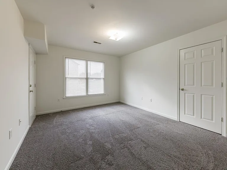 Brookmeade Apartments — Photo 13