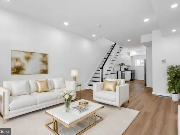 1810 McClellan St, Philadelphia, PA 19145
