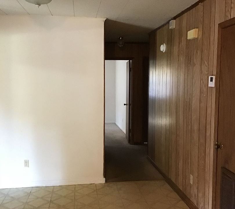 1st image of 320 Brockton Dr